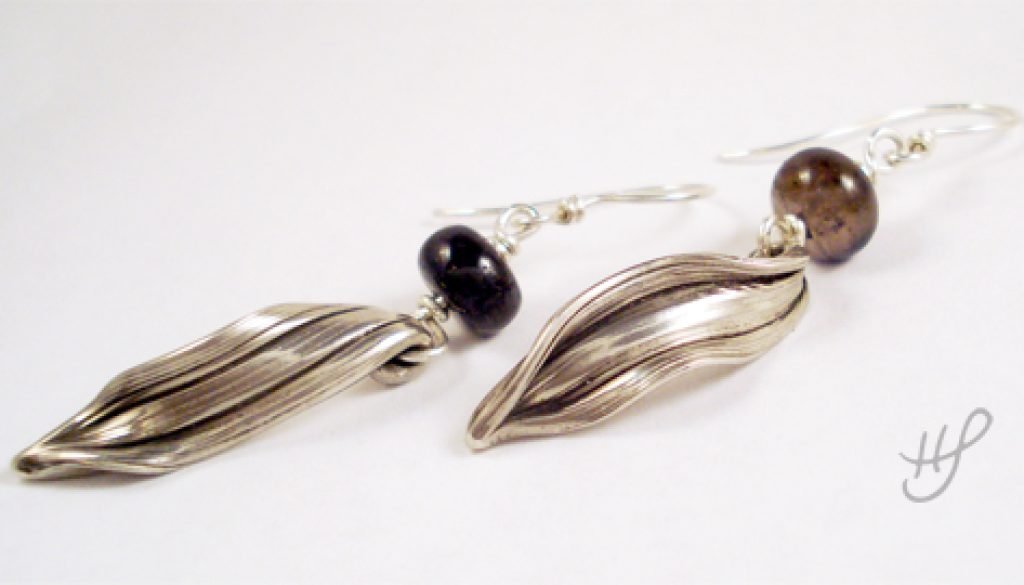 mitsuro_leaf_earrings