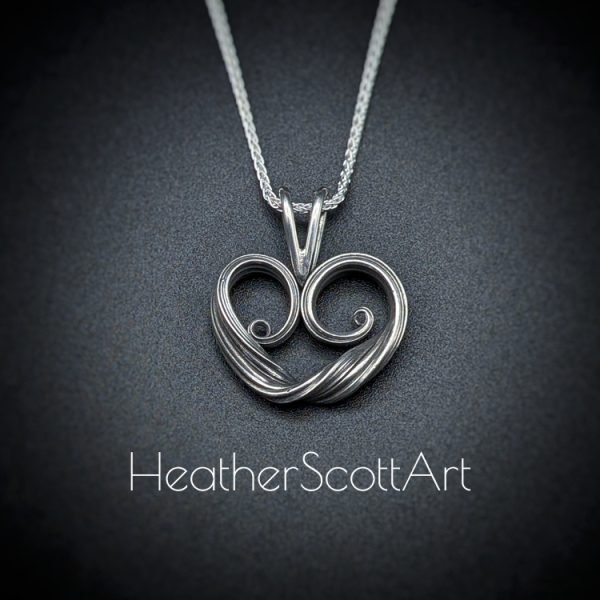 Mitsuro Heart Pendant